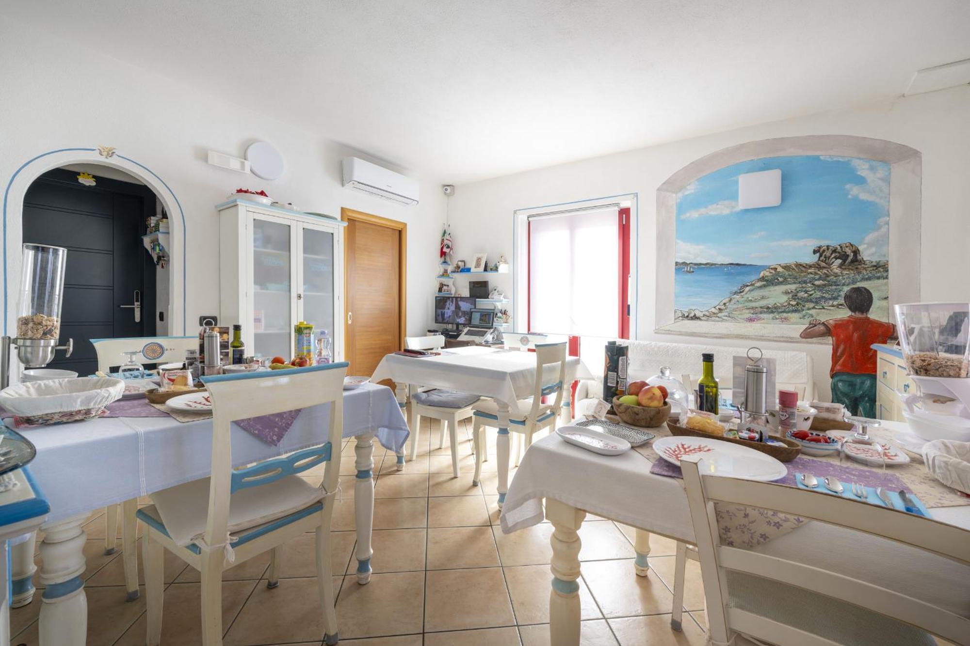 L'Orso E Il Mare (Adults Only) Bed & Breakfast Palau Exterior photo