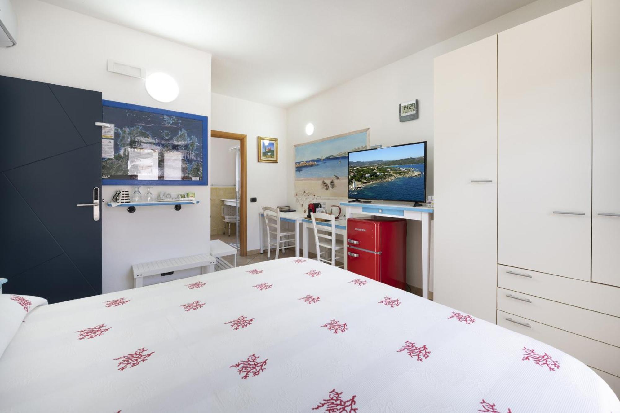 L'Orso E Il Mare (Adults Only) Bed & Breakfast Palau Exterior photo