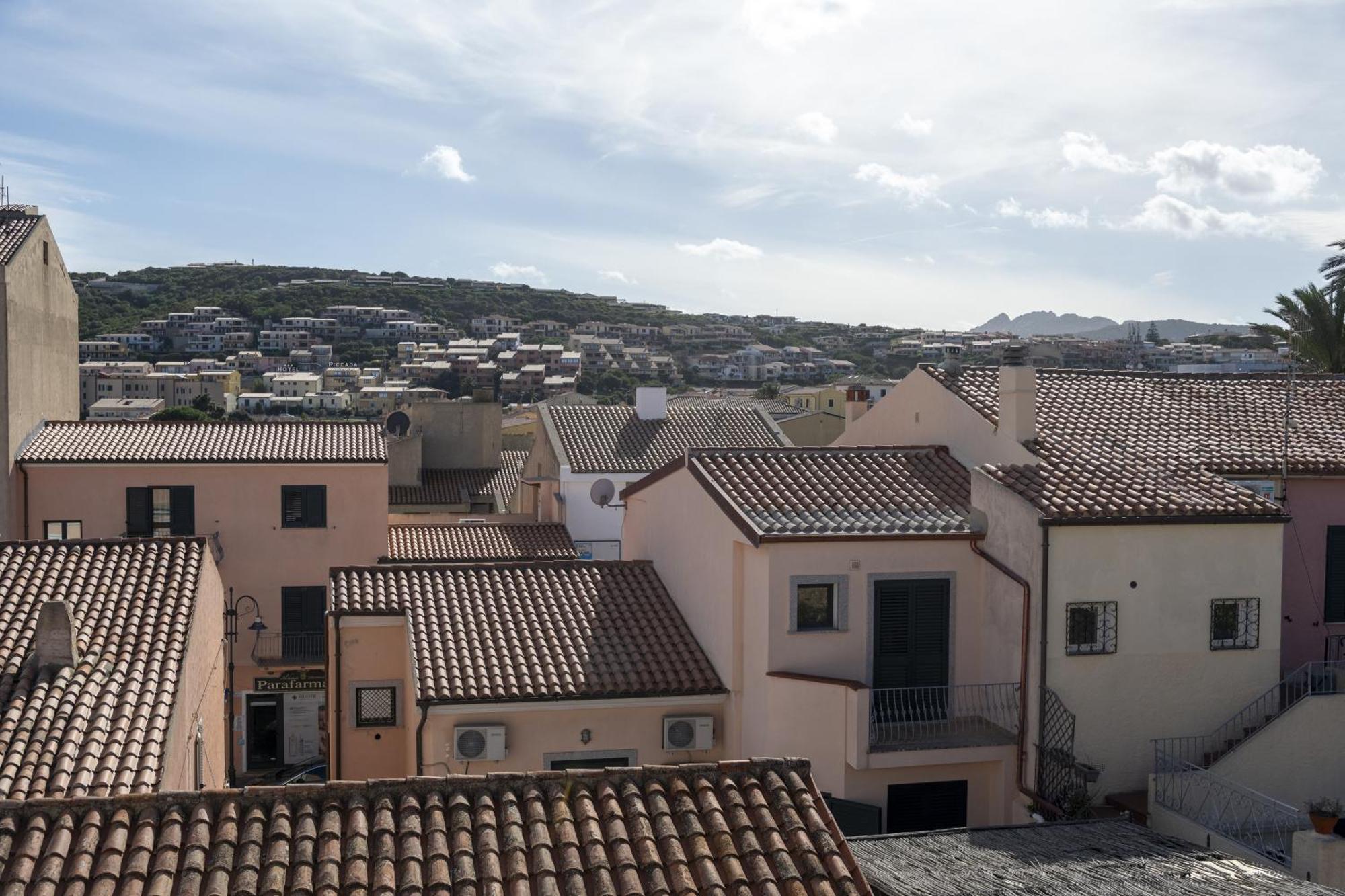 L'Orso E Il Mare (Adults Only) Bed & Breakfast Palau Exterior photo
