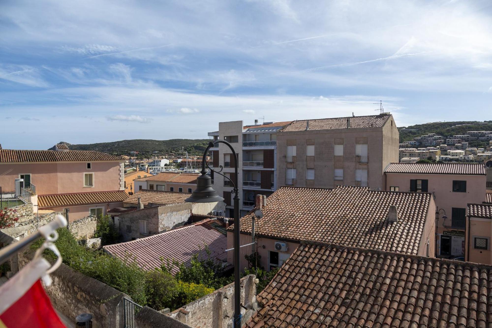 L'Orso E Il Mare (Adults Only) Bed & Breakfast Palau Exterior photo